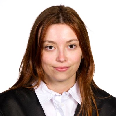 Paola Lozano Marín — Farmacéutica